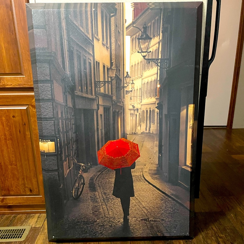 Large black and red picture